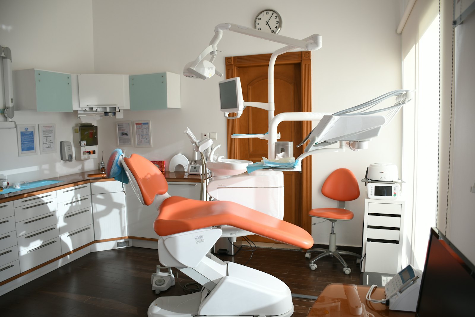 Sillón dental en la clínica